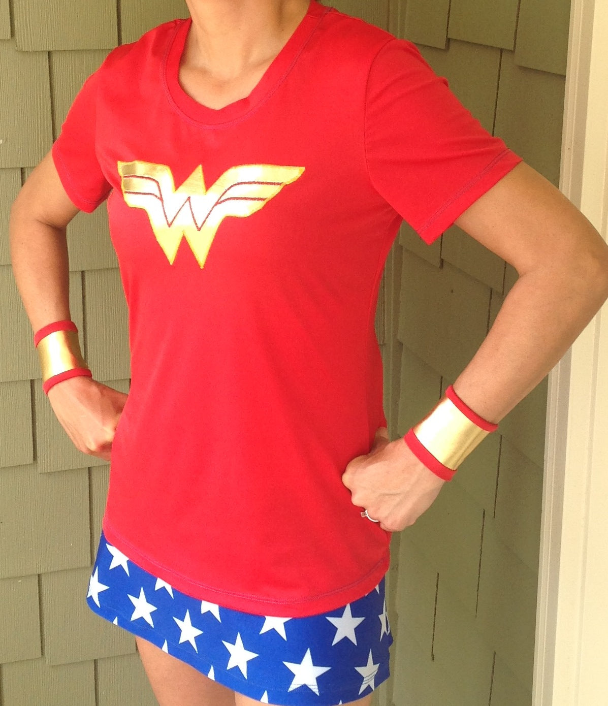 Wonder Girl sleeves top