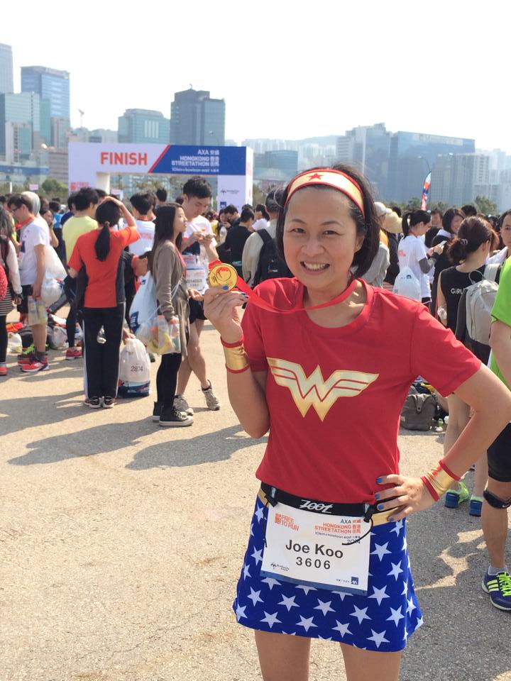 Wonder Girl sleeves top