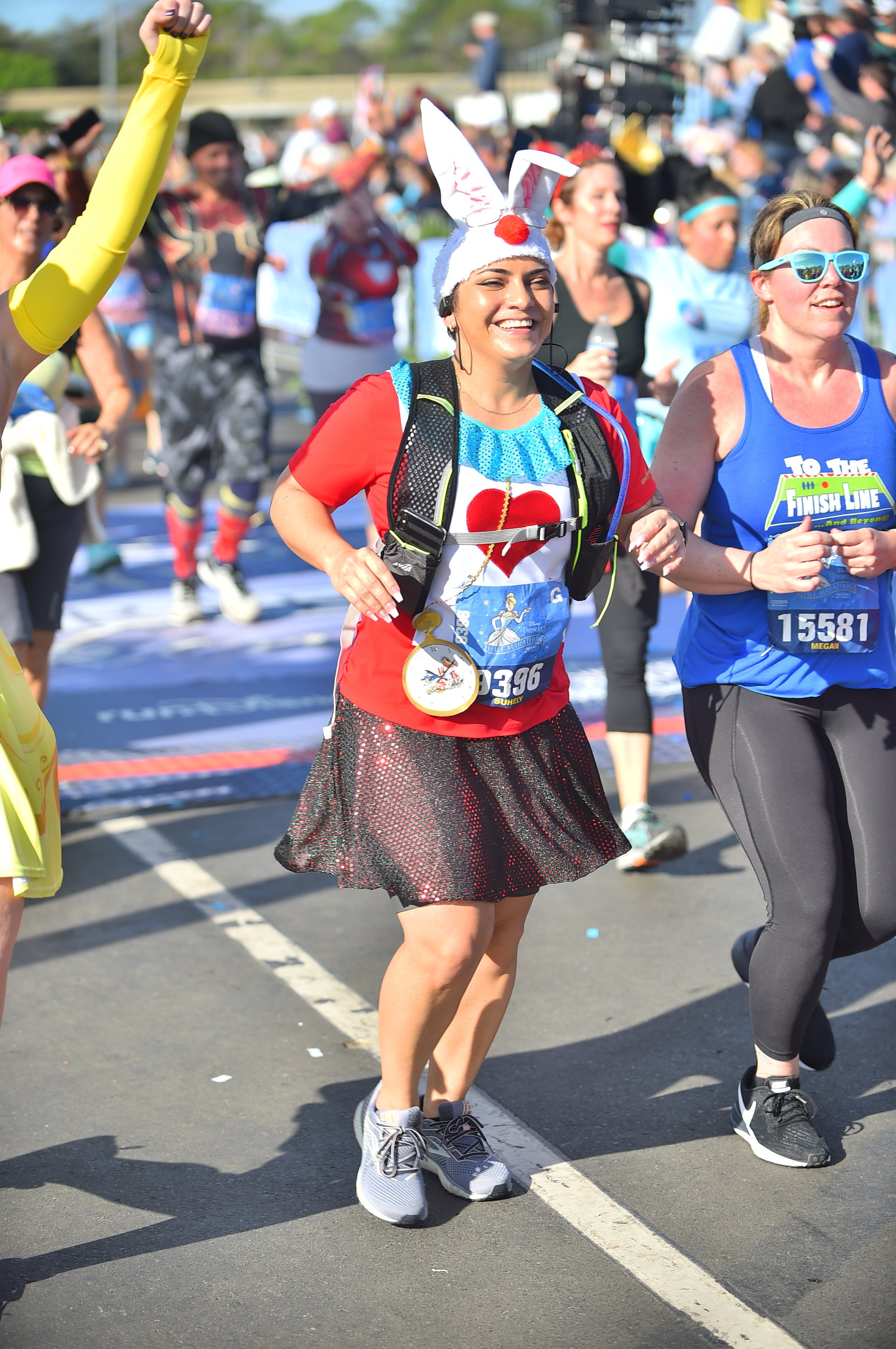 White rabbit in a rush – iGlow Running