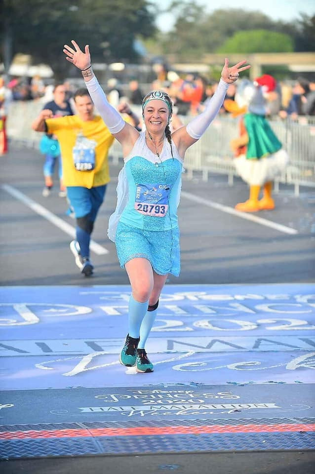 Elsa shop running outfit